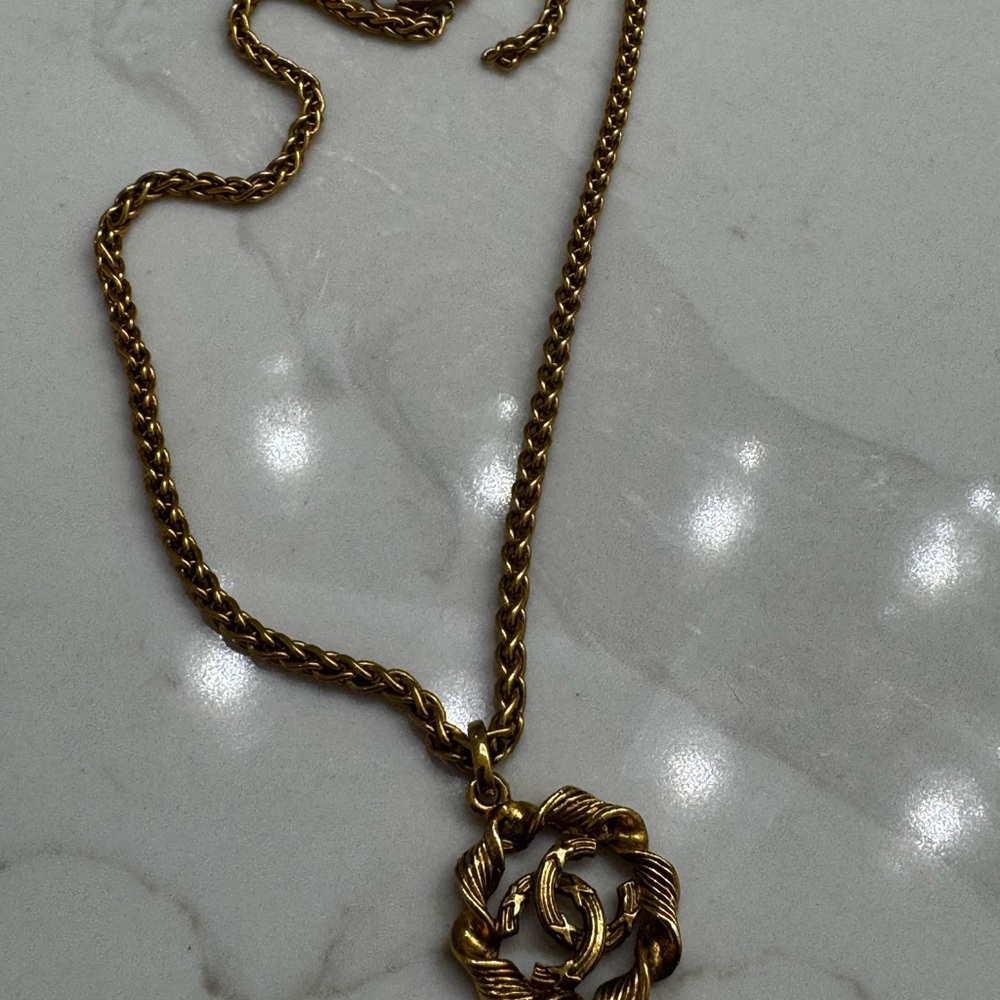 CHANEL Gold Twisted Pendant Necklace - Picture 9 of 11
